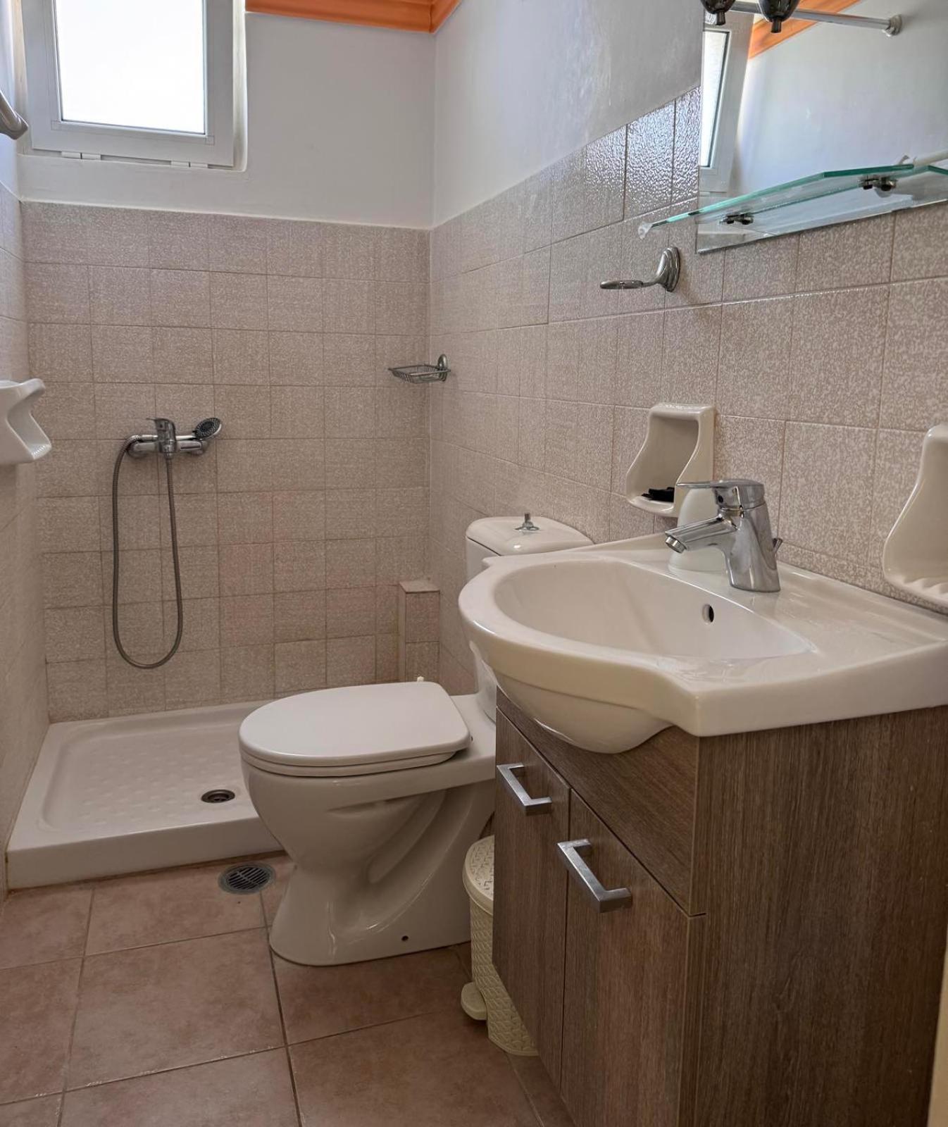 Matrona Apartments Порос Экстерьер фото